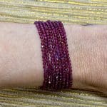 Pulseira Facetada Granada Rodolita  2 a 3 mm macramê