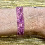Pulseira Facetada Turmalina Rosa  2 a 3 mm macramê