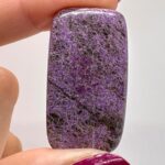 Stichtita cabochão - cod 69 B